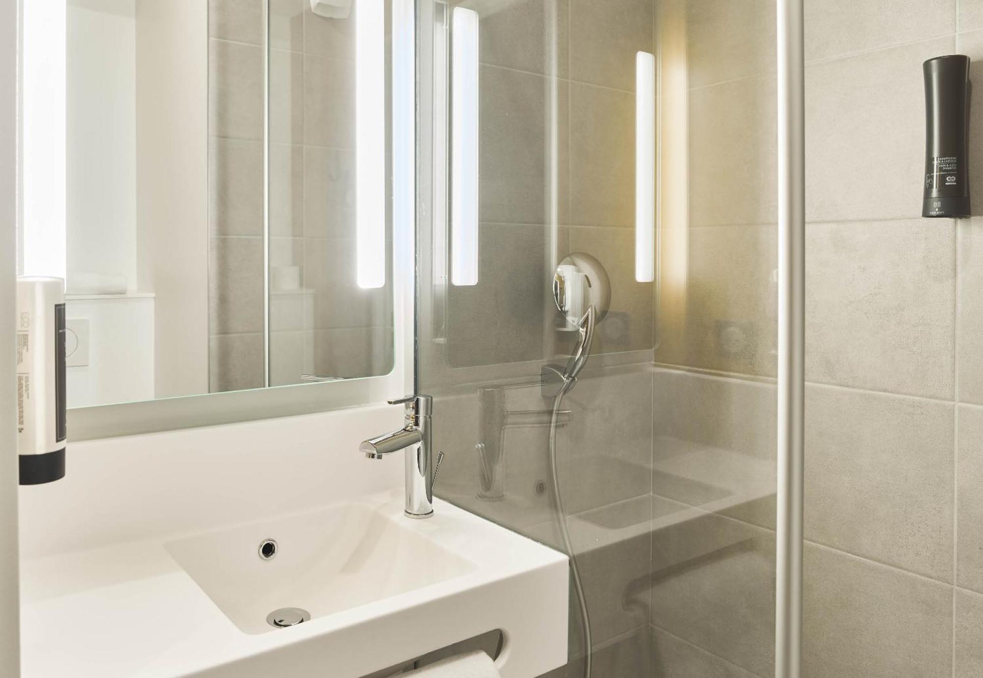 B&B Hotel Versailles Rocquencourt エクステリア 写真
