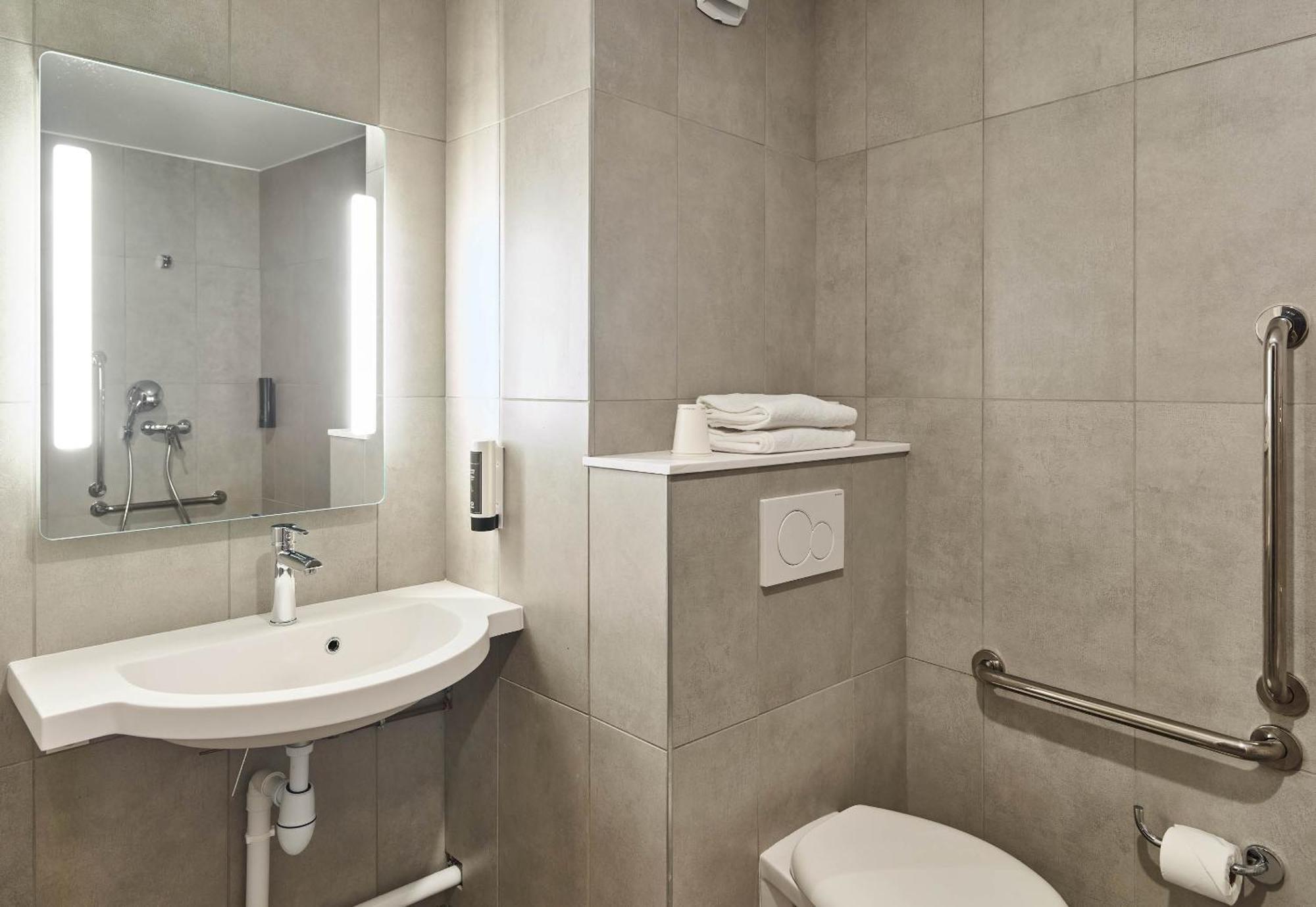 B&B Hotel Versailles Rocquencourt エクステリア 写真